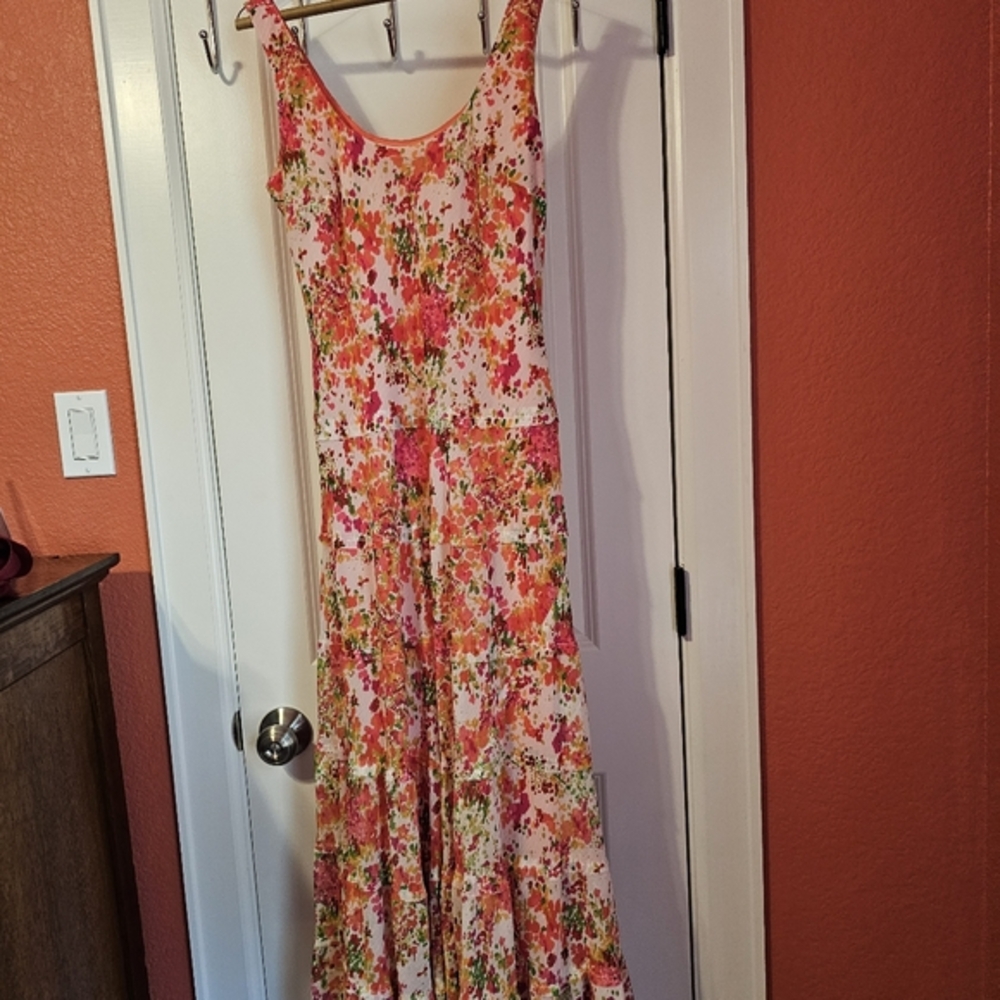 Floral Sleeveless Maxi Dress